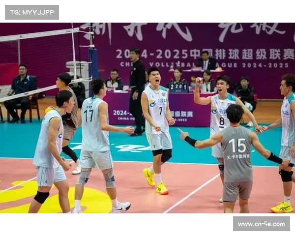 天津男排教练团队观摩总决赛 深入学习提升技战术水平和球队管理经验 天津男排教练团队观摩总决赛 深入学习提升技战术水平和球队管理经验
